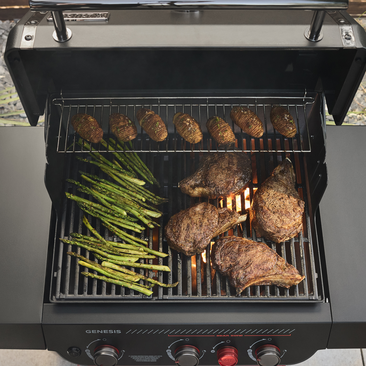 Weber Genesis® E-330 Gas Grill Stealth® Edition